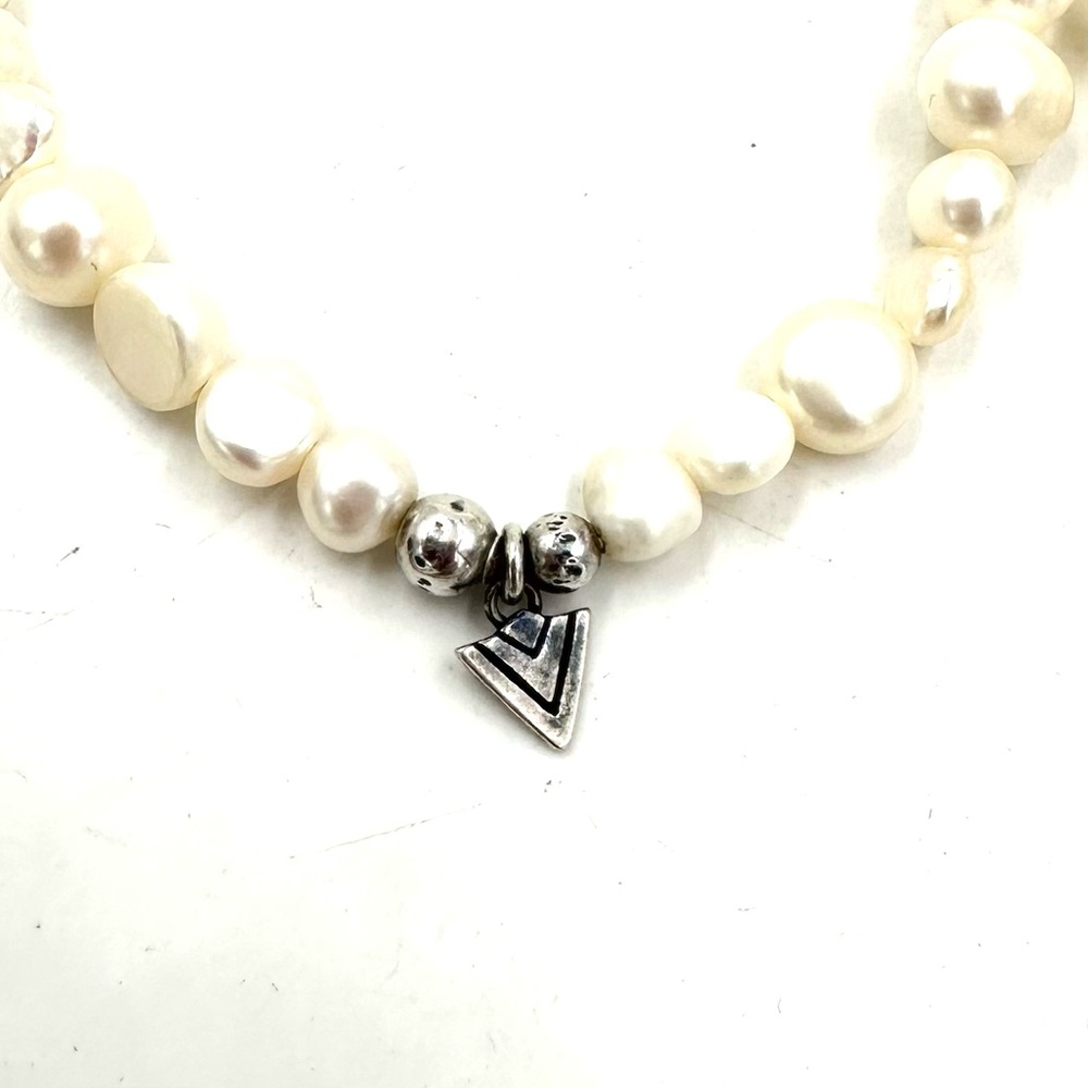 Silpada Goddess Sterling Silver Pearl Stretch Bracelet Three Strands - Picture 8 of 9